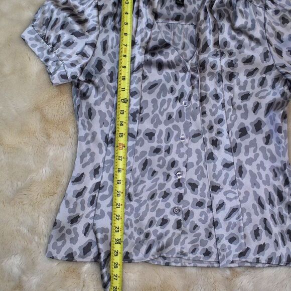 INC Silk Leopard Print Blouse Sz 14 L Gray Silver Button Up Chic Animal Print - Picture 14 of 16